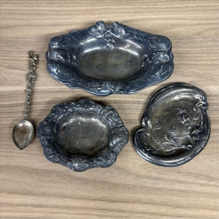 A Collection of Sterling Silver and Silver-Plated Decorative Tableware