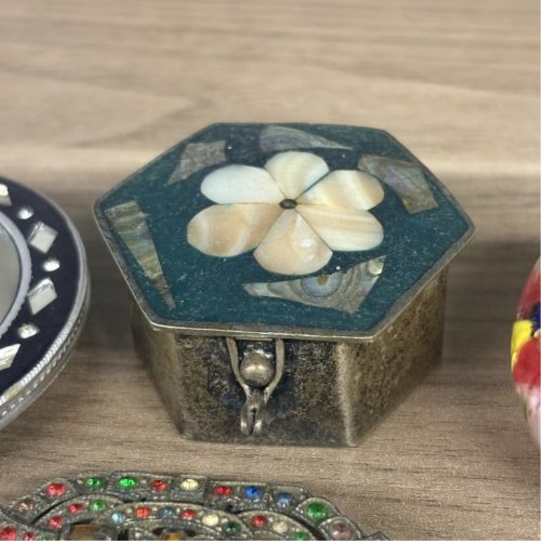 A Collection of Miniature Decorative Objects including Murano Style Millefiori Glass and Vintage Trinkets