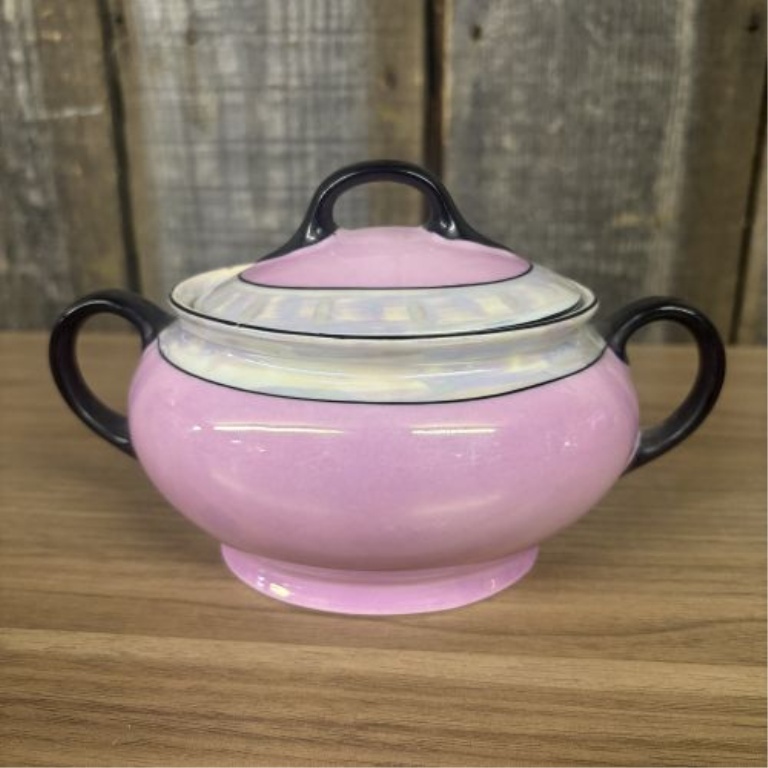 A Pair of Aich Czechoslovakia Art Deco Porcelain Lusterware Sugar Bowl and Creamer