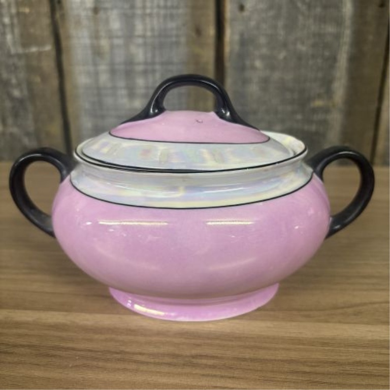 A Pair of Aich Czechoslovakia Art Deco Porcelain Lusterware Sugar Bowl and Creamer