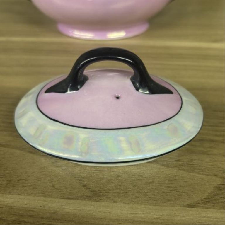 A Pair of Aich Czechoslovakia Art Deco Porcelain Lusterware Sugar Bowl and Creamer