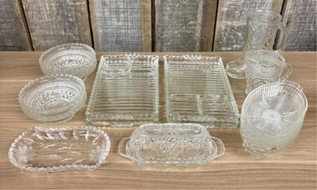 A Collection of Nineteen Vintage Clear Pressed Glass Tableware Pieces