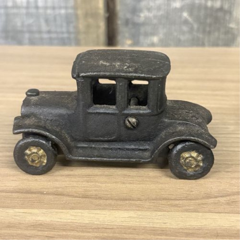 A Group of Vintage and Antique Novelty Items and Toys