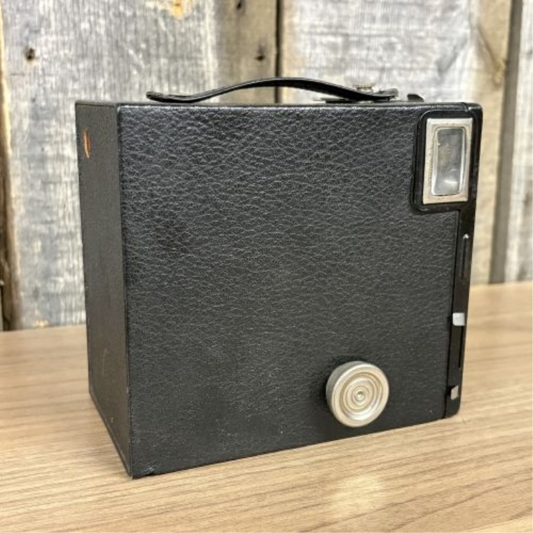 A Trio of Vintage Items Including Kodak Brownie Target Six-16 Camera Kodak Brownie Holiday Camera and Arvin Transistor Radio