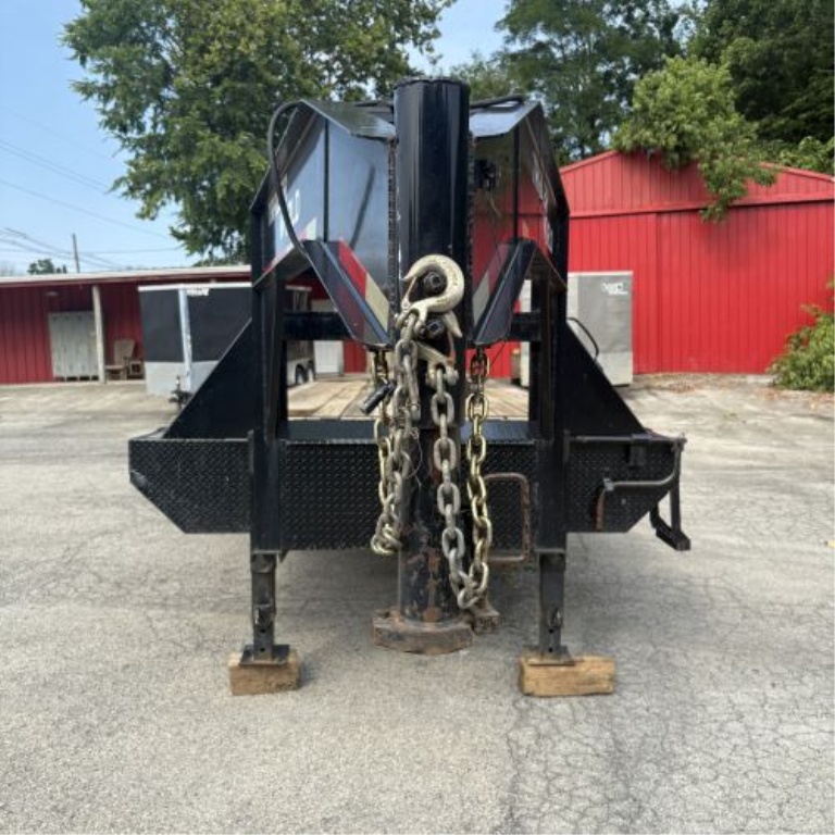 2022 Trailer World Model GH830MST Gooseneck Flatbed Trailer