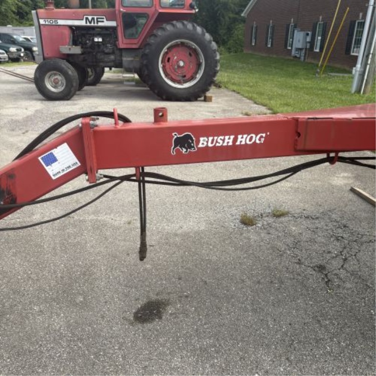 Bush Hog Haymaker BSR 11-Wheel Pull-Behind V-Rake