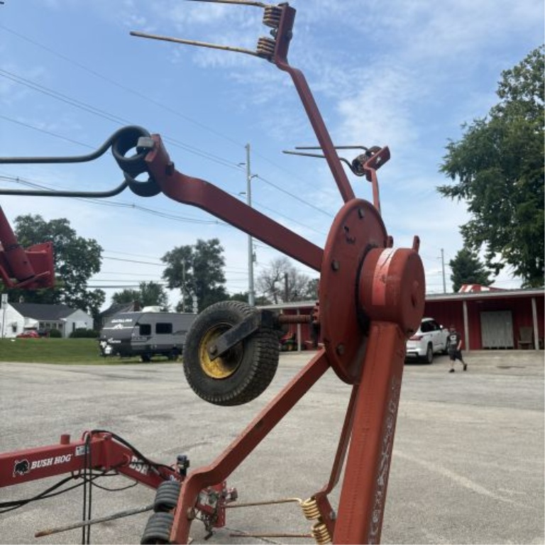 Hesston 4-Rotor Hay Tedder