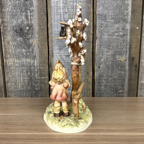Goebel M.I. Hummel Century Collection Welcome Spring Porcelain Figurine Hum 635