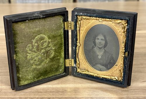 R.B. Appleby Ninth-Plate Daguerreotype Portrait of a Woman in a Thermoplastic Union Case