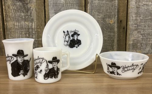 A Set of Vintage Hopalong Cassidy Milk Glass Childrens Dinnerware