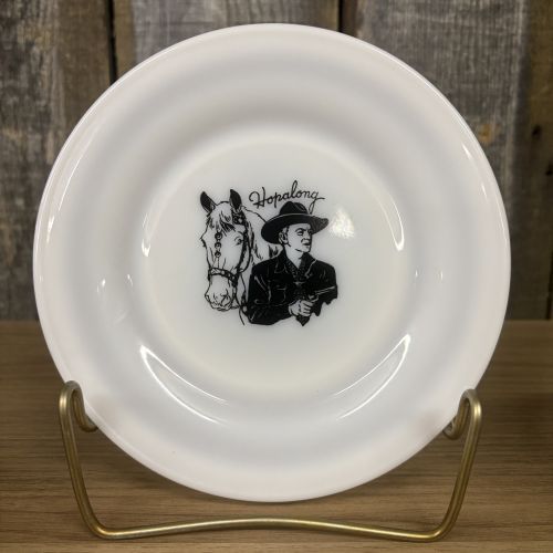 A Set of Vintage Hopalong Cassidy Milk Glass Childrens Dinnerware