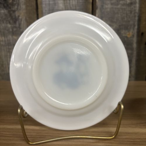 A Set of Vintage Hopalong Cassidy Milk Glass Childrens Dinnerware
