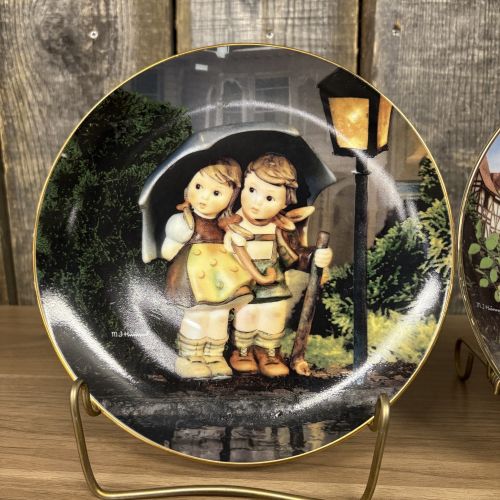 A Set of M.J. Hummel Danbury Mint Collector Plates