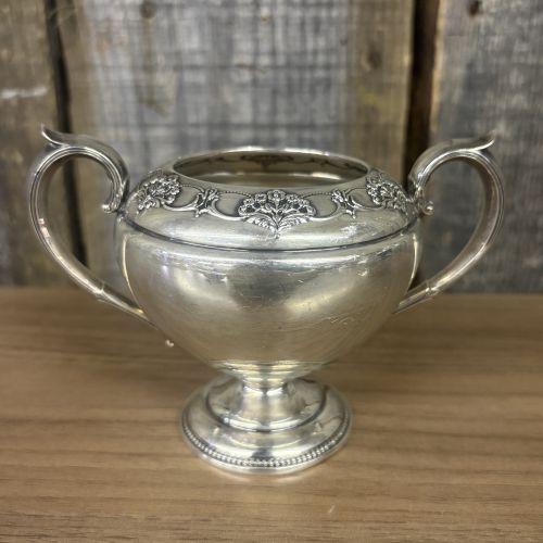 A Pair of International Silver Co. Sterling Silver Kingsbury Pattern Creamer and Sugar Bowl
