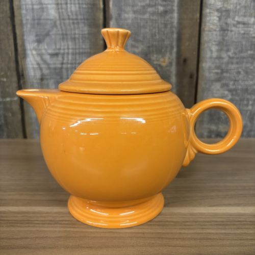 Fiesta Tangerine Teapot and Lid by Homer Laughlin
