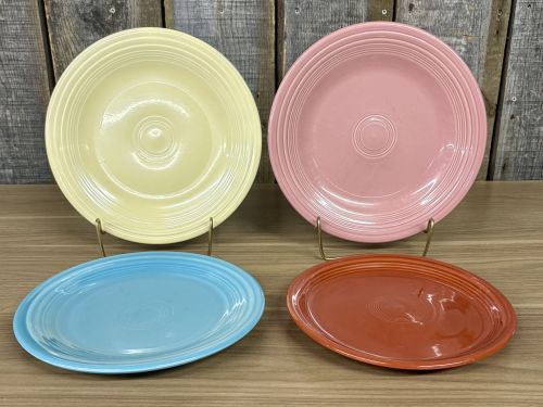 A Set of Homer Laughlin Fiesta Classic Rim Dinner and Luncheon Plates