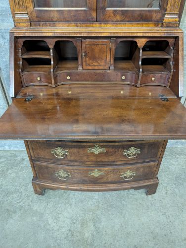 Henredon Aston Court Collection Burl Walnut Secretary Bookcase