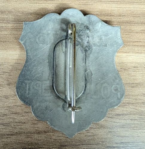 WWII City of Boston Police Department Air Raid Warden Badge Number 90