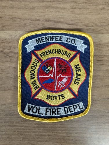 A Lot of Four Assorted Contemporary Embroidered Emergency Service and Commemorative Patches