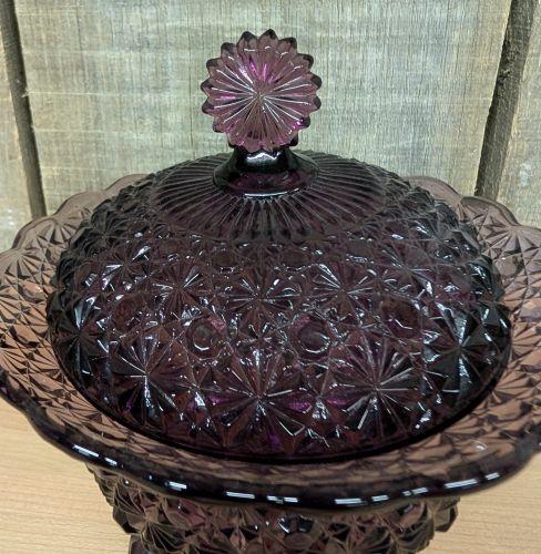 L.E. Smith Amethyst Glass Daisy and Button Pattern Covered Compote