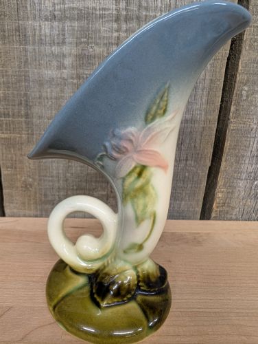 Hull Pottery Woodland Cornucopia Vase W2-5 1/4