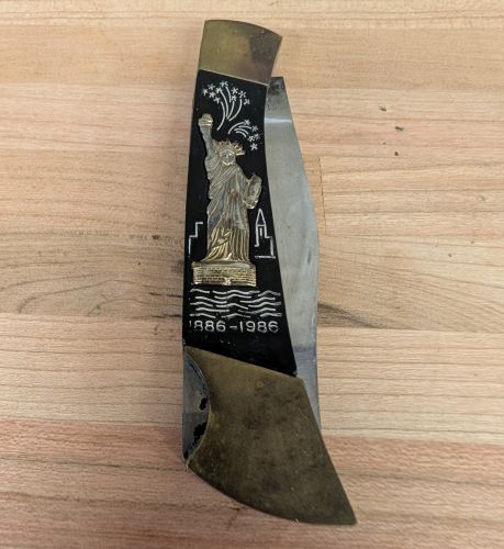 Statue of Liberty 1886-1986 Centennial Commemorative Folding Pocket Knife