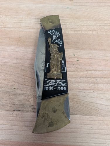 Statue of Liberty 1886-1986 Centennial Commemorative Lockback Knife