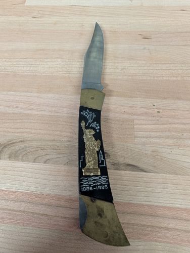 Statue of Liberty 1886-1986 Centennial Commemorative Lockback Knife