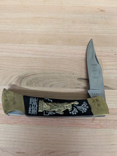 Statue of Liberty Centennial Commemorative Lockback Folding Pocket Knife
