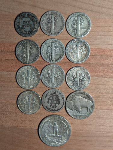 A Collection of US Coins including 90% Silver Issues and Seated Liberty Dime