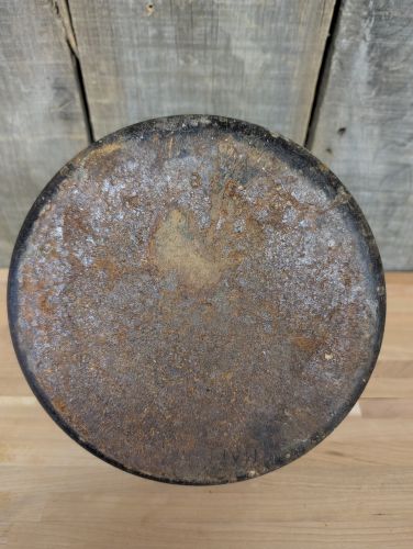 Vintage American Cast Iron Size No. 8 Dutch Oven with Lid and Bail Handle