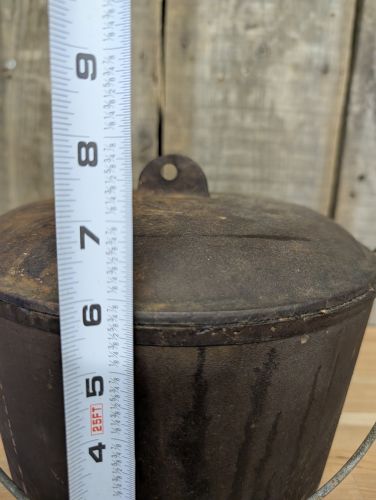 Vintage American Cast Iron Size No. 8 Dutch Oven with Lid and Bail Handle