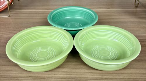 A 5-Piece Lot of Homer Laughlin Fiesta Glazed Earthenware Plates and Bowls