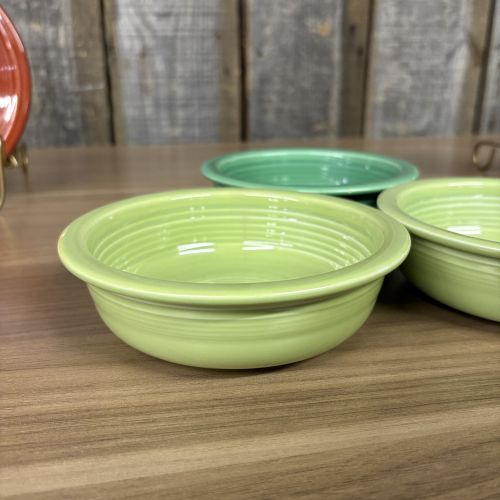 A 5-Piece Lot of Homer Laughlin Fiesta Glazed Earthenware Plates and Bowls