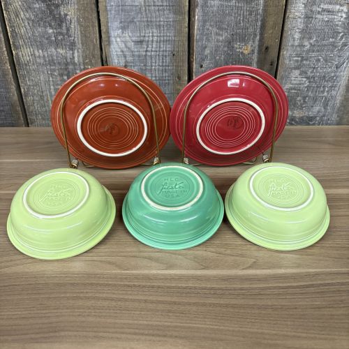 A 5-Piece Lot of Homer Laughlin Fiesta Glazed Earthenware Plates and Bowls