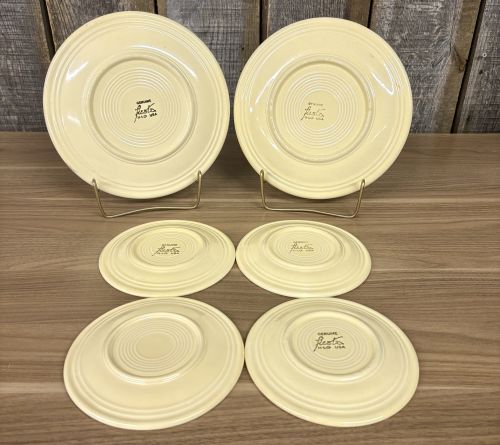 A Set of Six Homer Laughlin Fiesta Yellow Glazed Ceramic Plates