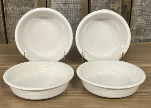 A Set of Four Fiesta White 19-Ounce Soup or Cereal Bowls