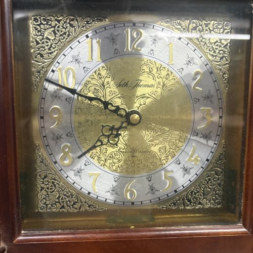 Seth Thomas Thomaston Model 1502 Wood Case Quartz Wall Clock