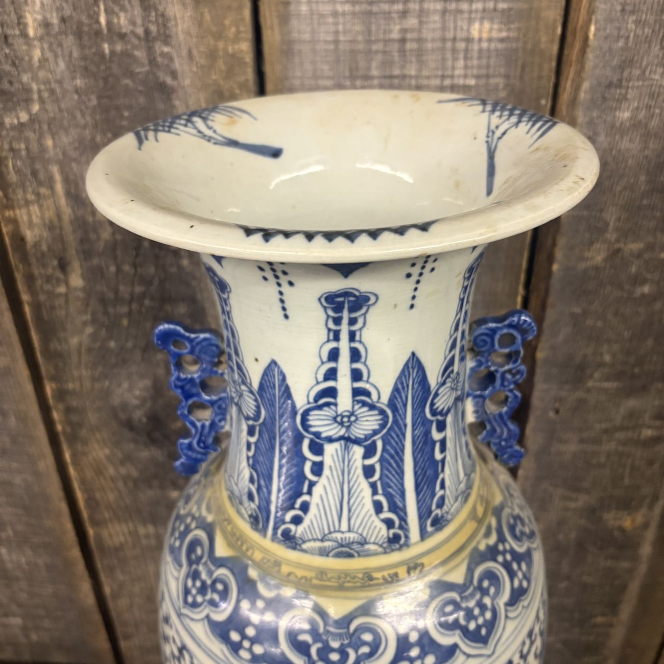 Chinese Blue and White Porcelain Dragon Medallion Floor Vase