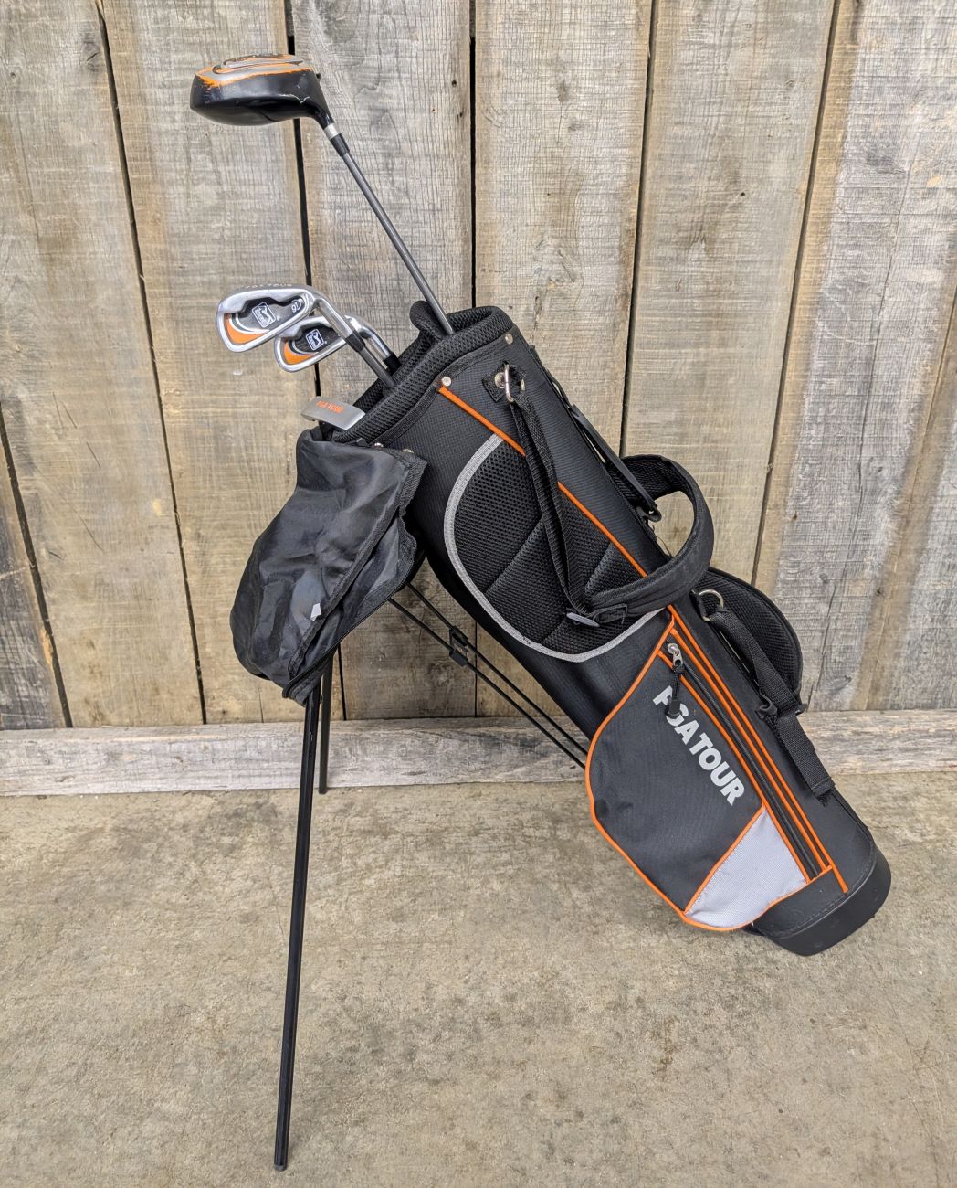 PGA TOUR G1 Power Launch Junior Golf Club Set and Stand Bag