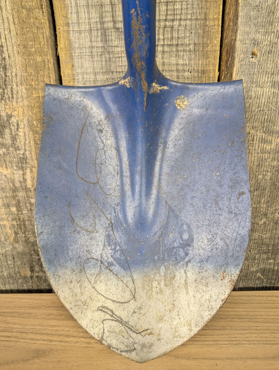 Vintage Blue Grass Belknap Inc. Round Point Shovel with D-Handle
