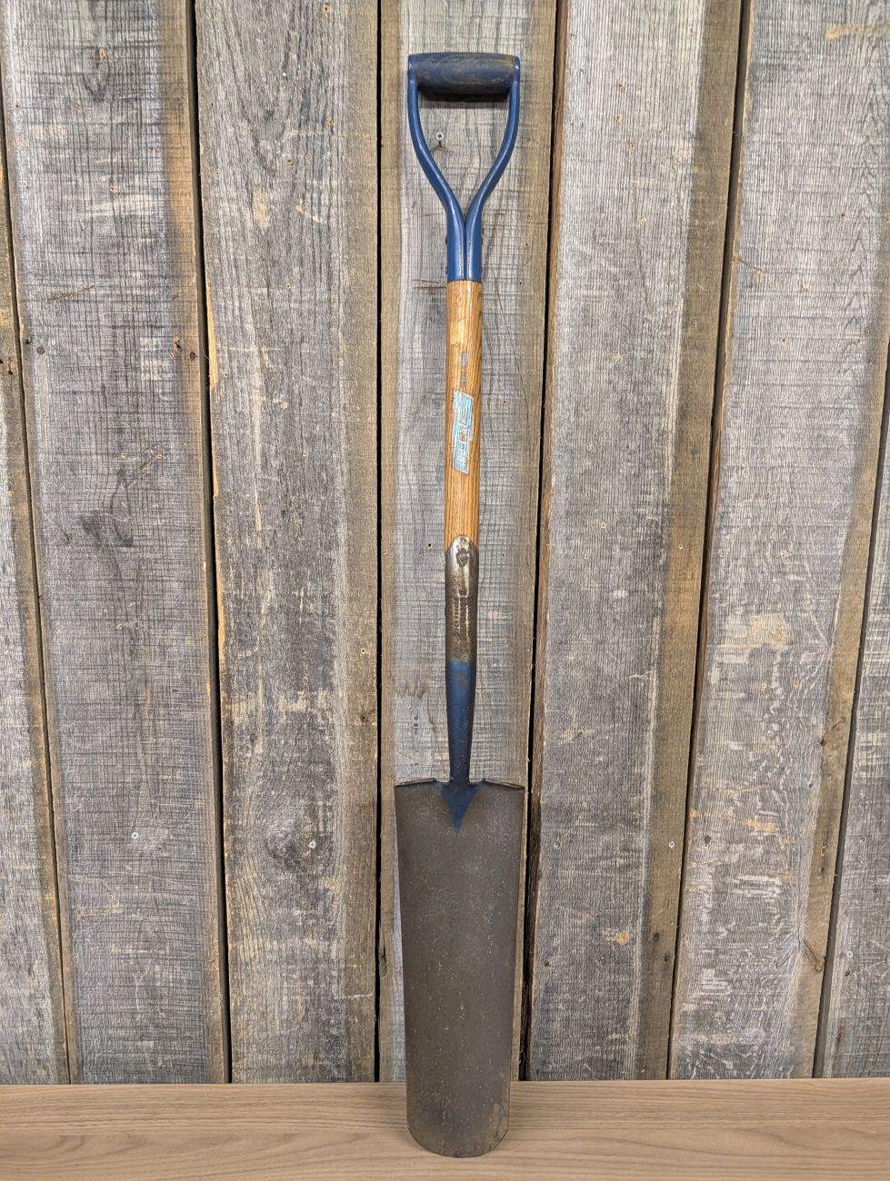 Vintage Belknap Blue Grass True Temper Taper Forged D-Handle Drain Spade