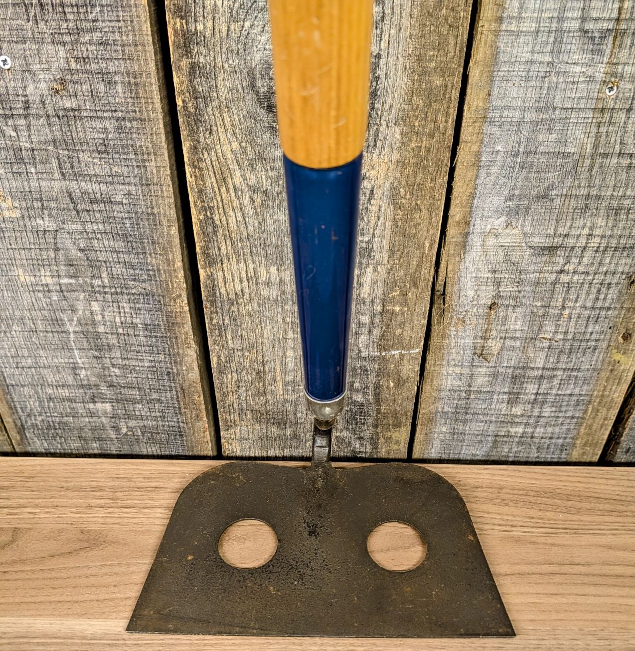 Belknap Blue Grass Two-Hole Mortar Mixing Hoe