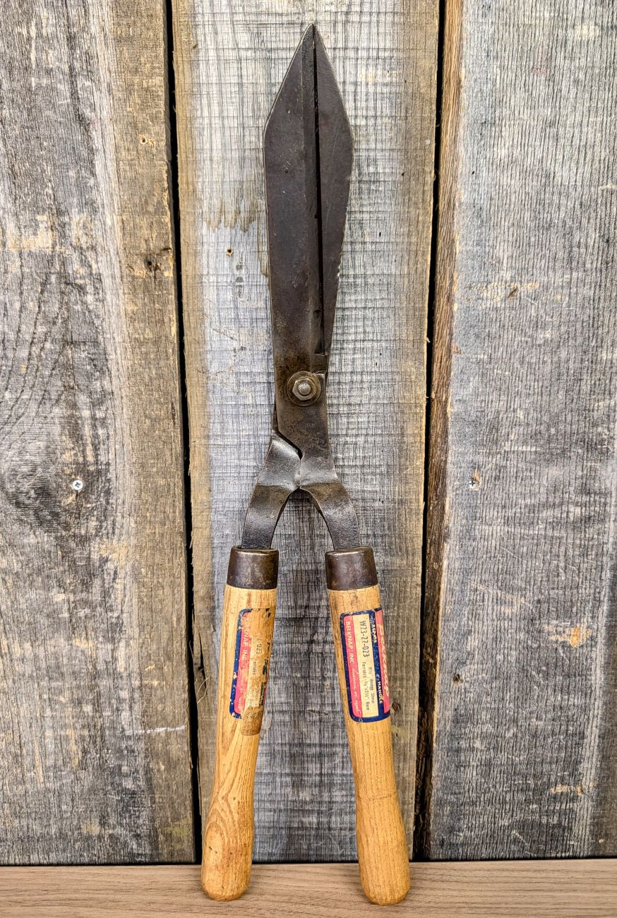 Belknap Inc Forged Steel 9.5 Inch Hedge Shears with Wooden Repair Handles