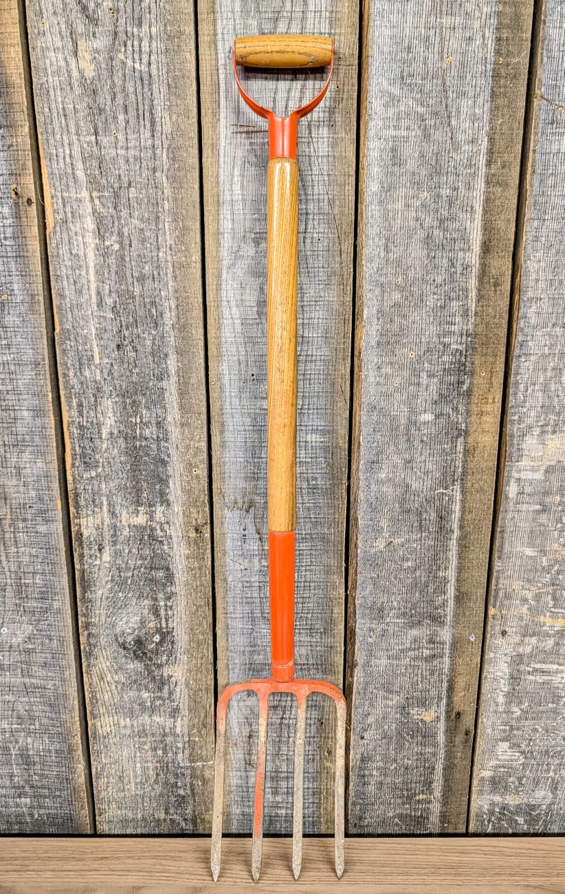 Belknap Mohawk 4-Tine Forged Steel Spading Fork with D-Handle