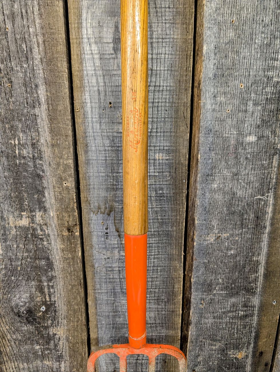 Belknap Mohawk 4-Tine Forged Steel Spading Fork with D-Handle