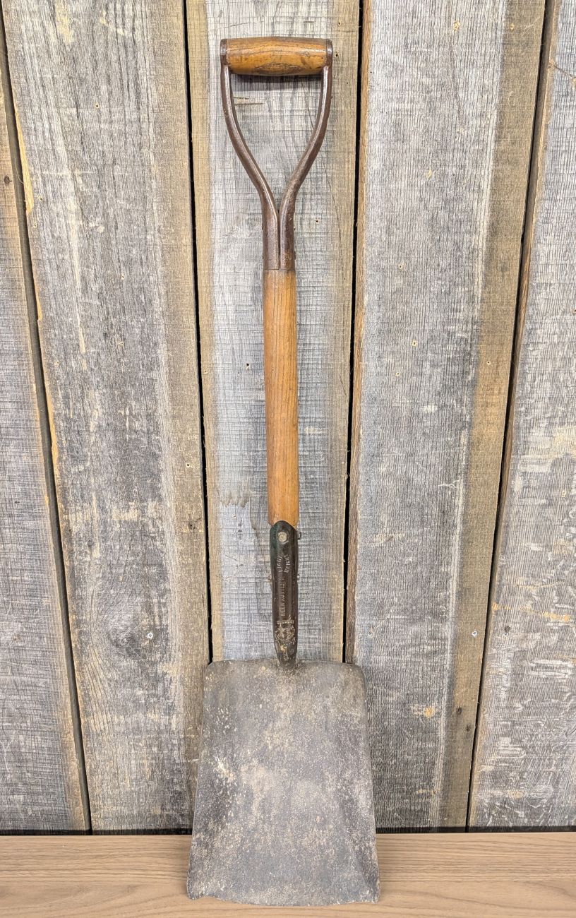 Antique Keen Kutter Light Weight Square Point D-Handle Shovel