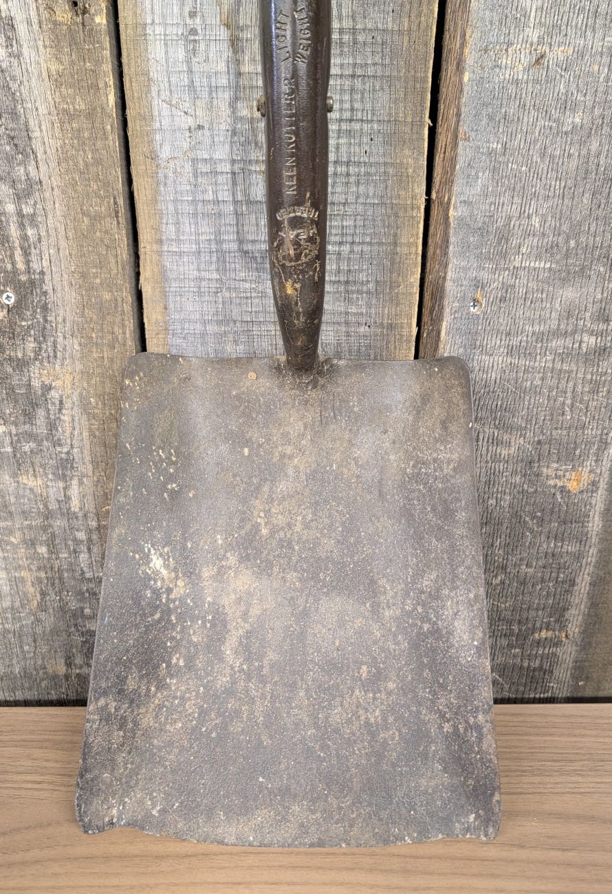 Antique Keen Kutter Light Weight Square Point D-Handle Shovel