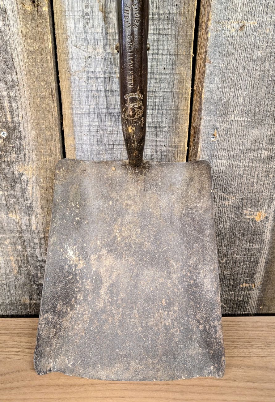 Antique Keen Kutter Light Weight Square Point D-Handle Shovel