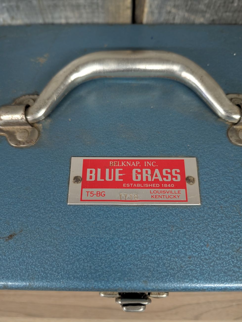 Vintage Belknap Blue Grass Model 1718 Metal Toolbox with Tray